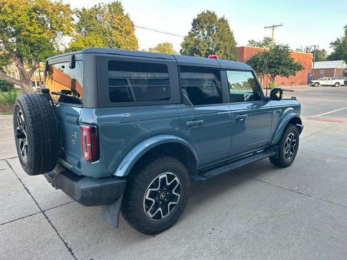 Blue 2022 Ford Bronco Outer Banks