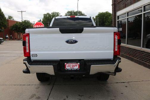 Oxford White 2026 Ford F-250 XLT