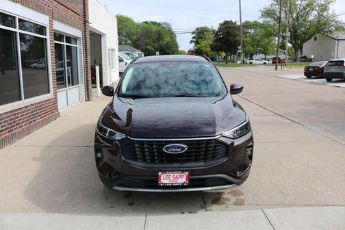Cinnabar Red 2023 Ford Escape PHEV SE