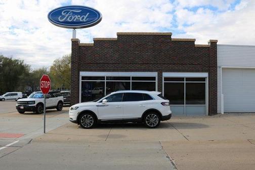 2023 Lincoln Nautilus Reserve