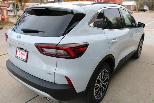 2025 Ford Escape SE