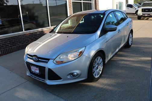 Ingot Silver 2012 Ford Focus SE