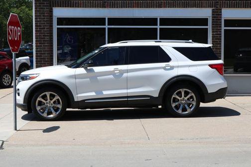 White Metallic 2020 Ford Explorer Platinum
