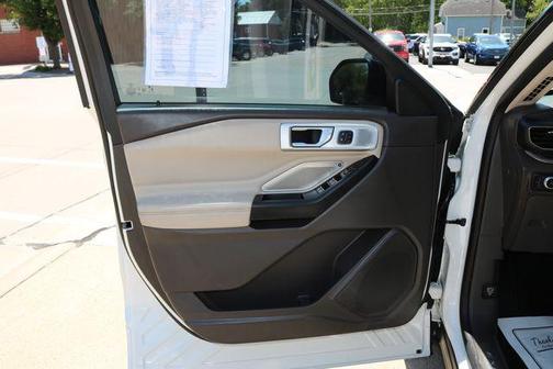 White Metallic 2020 Ford Explorer Platinum