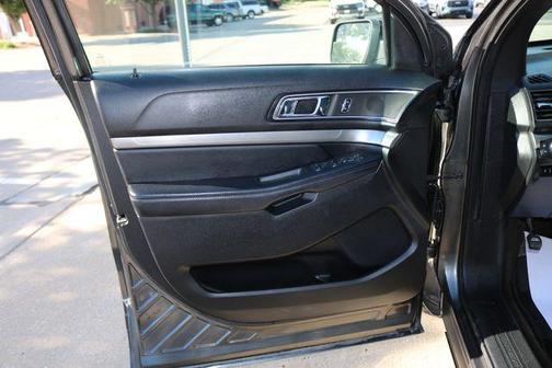 Magnetic Metallic 2018 Ford Explorer XLT