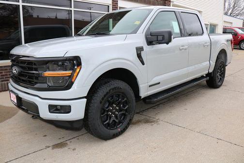 Avalanche 2026 Ford F-150 XLT