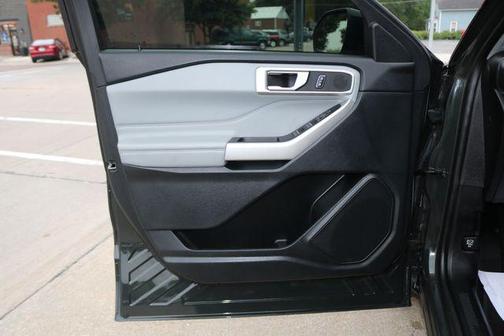 Green Metallic 2022 Ford Explorer XLT