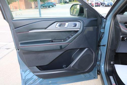 Vapor Blue 2025 Ford Explorer ST-Line
