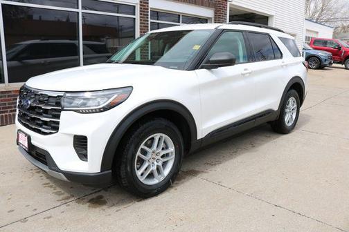 White Metallic 2026 Ford Explorer Active