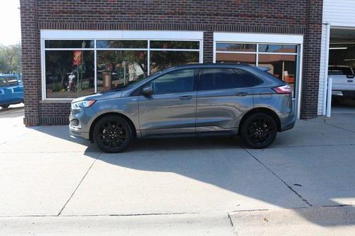 2022 Ford Edge ST Line