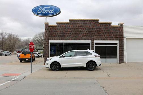 White Platinum Clearcoat Metallic 2015 Ford Edge Sport