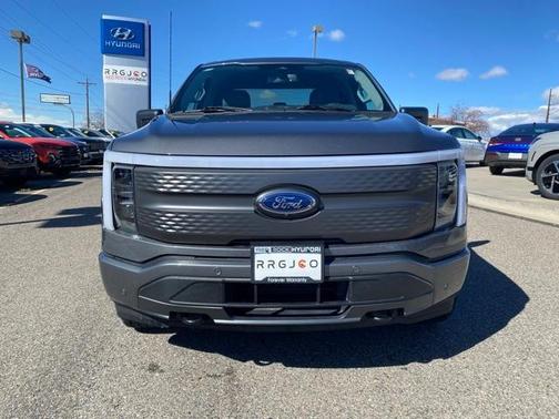 2023 Ford F-150 Lightning XLT