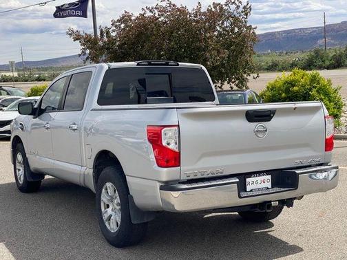 Brilliant Silver Metallic 2017 Nissan Titan SV