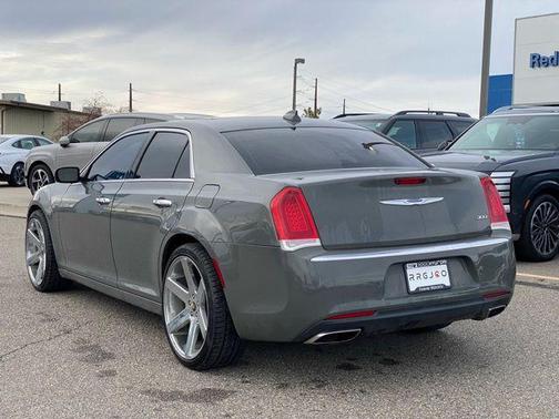 Ceramic Gray Clearcoat 2019 Chrysler 300 Limited