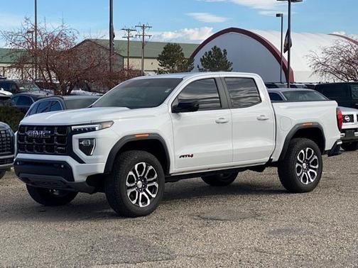2023 GMC Canyon AT4
