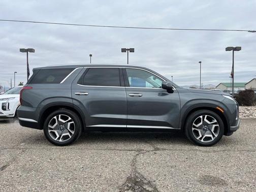 2025 Hyundai PALISADE SEL Premium