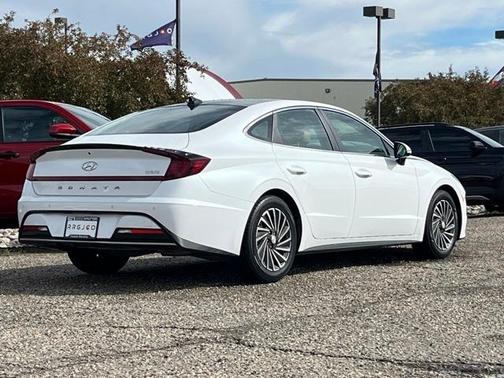 2021 Hyundai SONATA Hybrid Limited