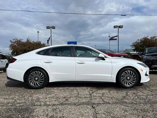 2021 Hyundai SONATA Hybrid Limited