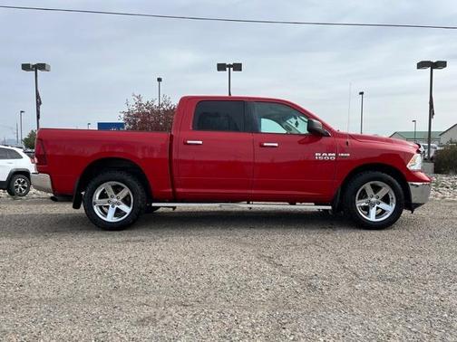 2017 RAM 1500 SLT