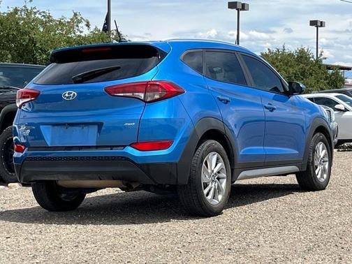 2017 Hyundai TUCSON SE