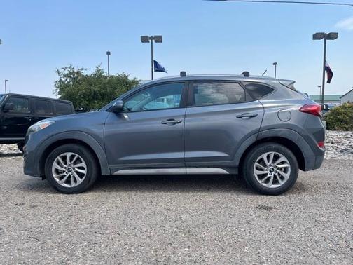 2017 Hyundai TUCSON SE