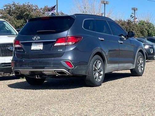2017 Hyundai SANTA FE SE