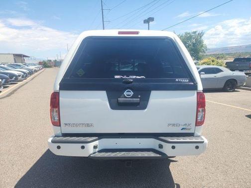 Glacier White 2017 Nissan Frontier PRO-4X