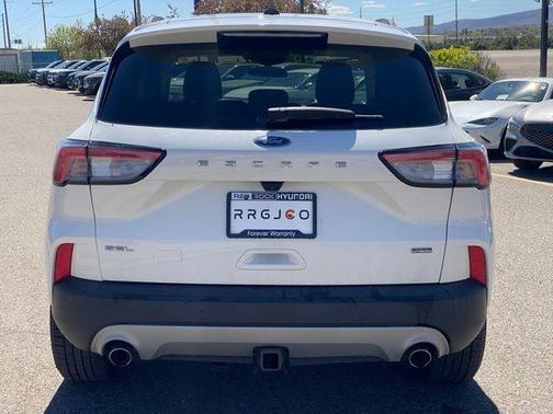 White Metallic 2022 Ford Escape PHEV SEL