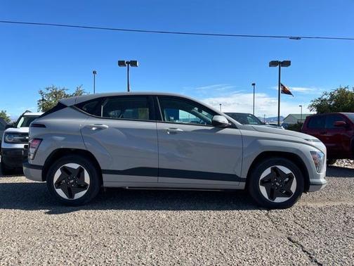 2024 Hyundai KONA EV SE