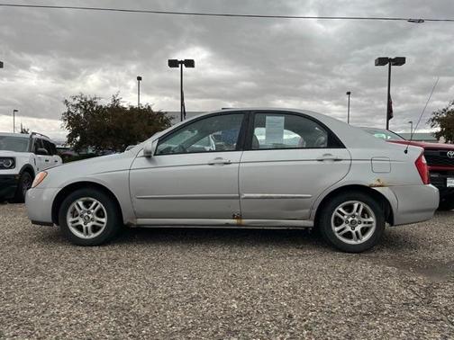 2004 Kia Spectra 