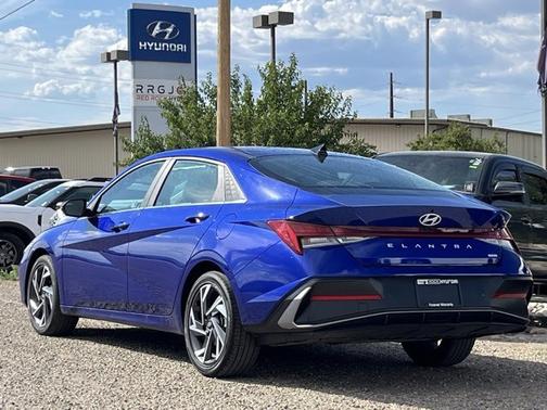2024 Hyundai ELANTRA HEV Limited