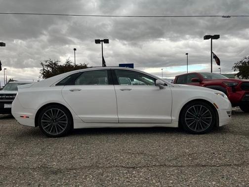 2016 Lincoln MKZ Base