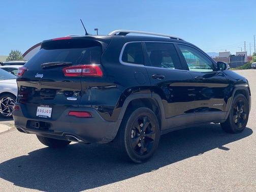 Diamond Black 2017 Jeep Cherokee Latitude