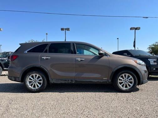 2019 Kia Sorento LX