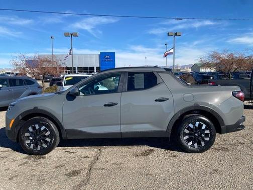 2025 Hyundai SANTA CRUZ SEL Activity