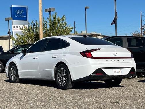 2022 Hyundai SONATA SEL