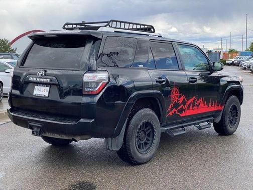 Midnight Black Metallic 2018 Toyota 4Runner SR5