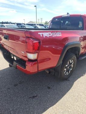 Barcelona Red Metallic 2017 Toyota Tacoma TRD Off Road