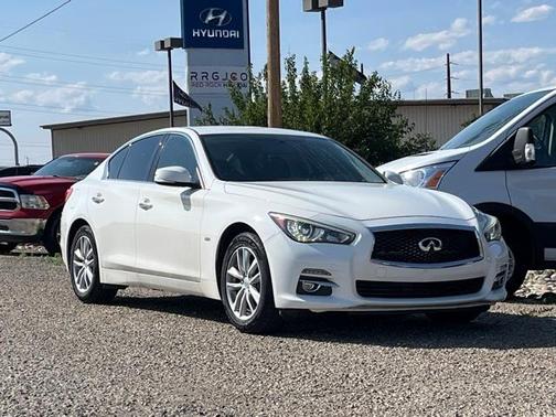 2017 INFINITI Q50 2.0T Premium