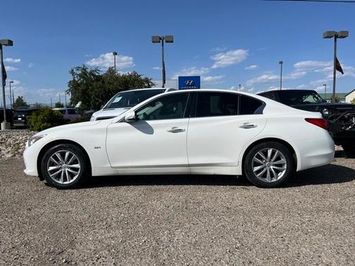 2017 INFINITI Q50 2.0T Premium