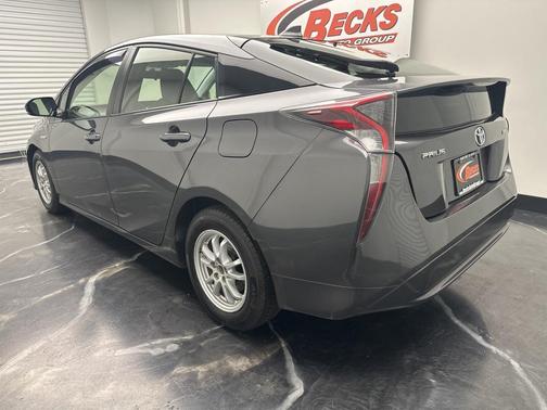 2016 Toyota Prius Four