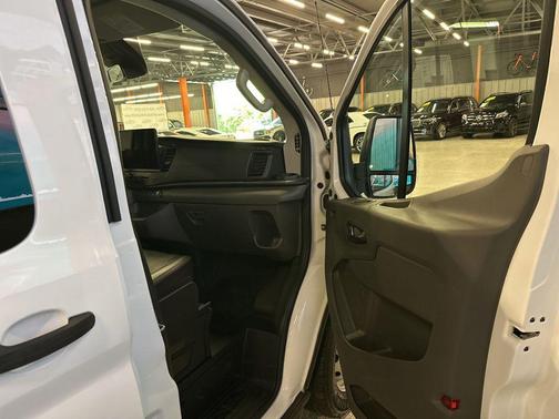 Oxford White 2022 Ford Transit-150 Base