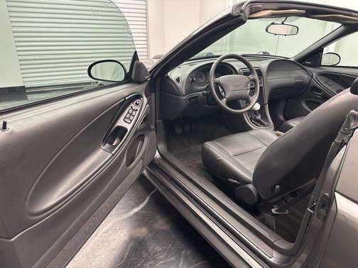 2003 Ford Mustang GT Premium