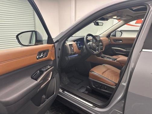Boulder Gray 2024 Nissan Pathfinder Platinum 4WD