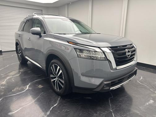 Boulder Gray 2024 Nissan Pathfinder Platinum