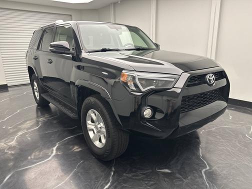 Midnight Black Metallic 2016 Toyota 4Runner SR5 Premium