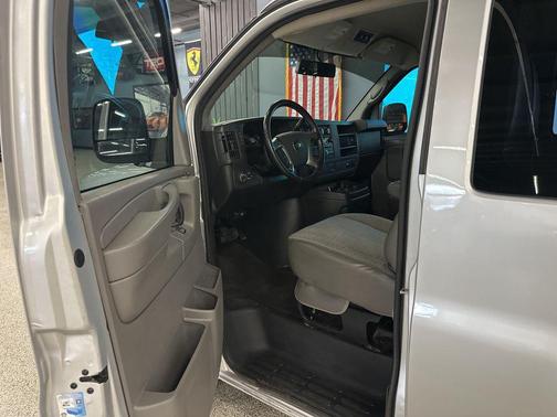 2014 Chevrolet Express 1500 LT