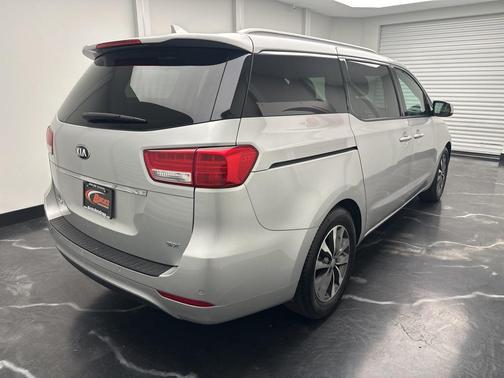 2018 Kia Sedona SX