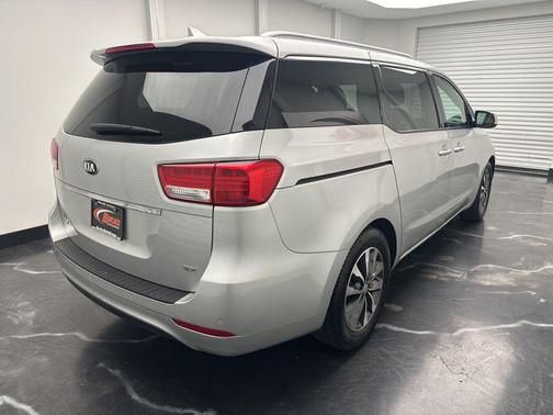 2018 Kia Sedona SX