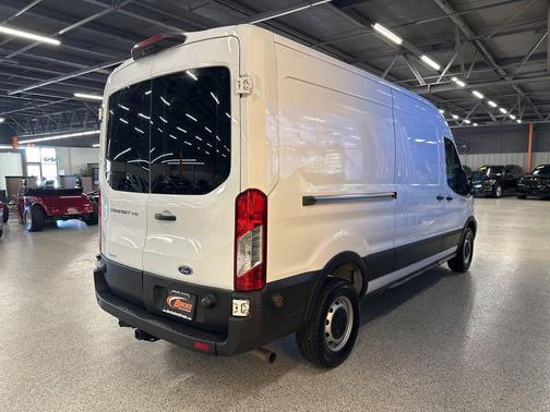 Oxford White 2020 Ford Transit-250 Base